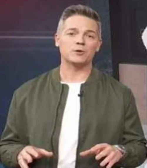 Access Hollywood Jason Kennedy Green Jacket - Image 5