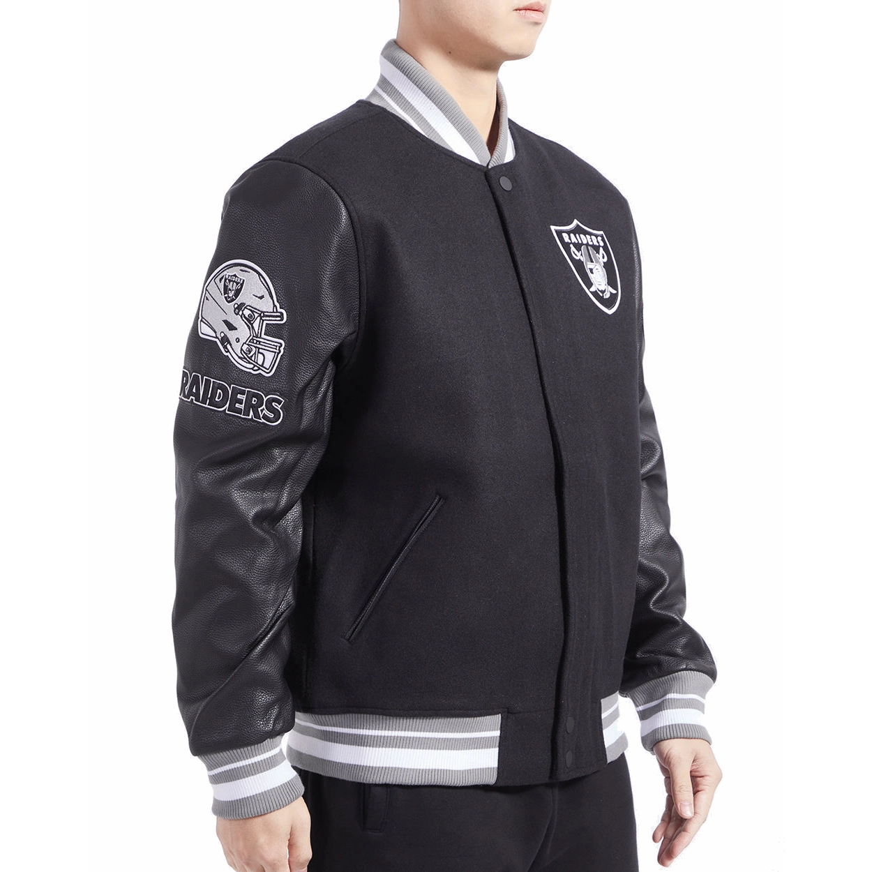 Las Vegas Raiders Old English Wool & Leather Varsity Jacket - Black - Image 3